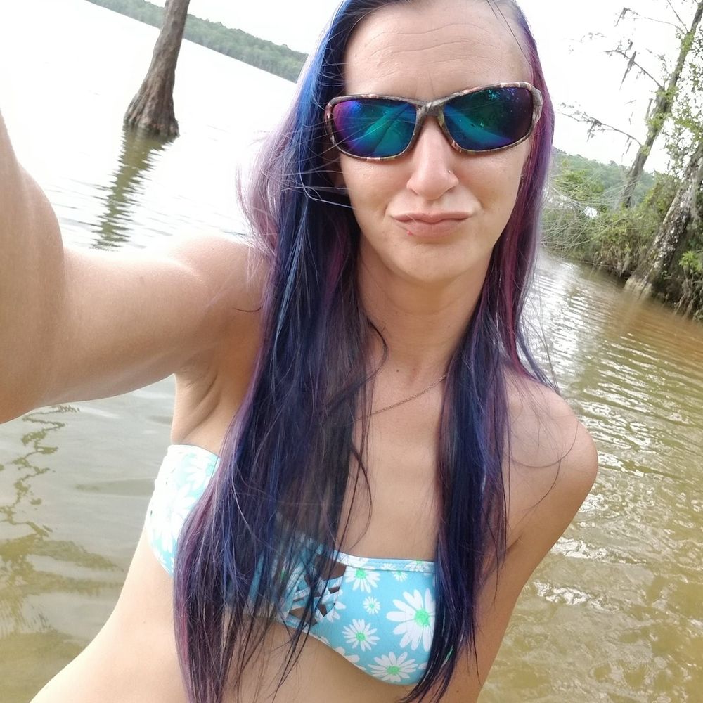 Meet your Posher, Alicia